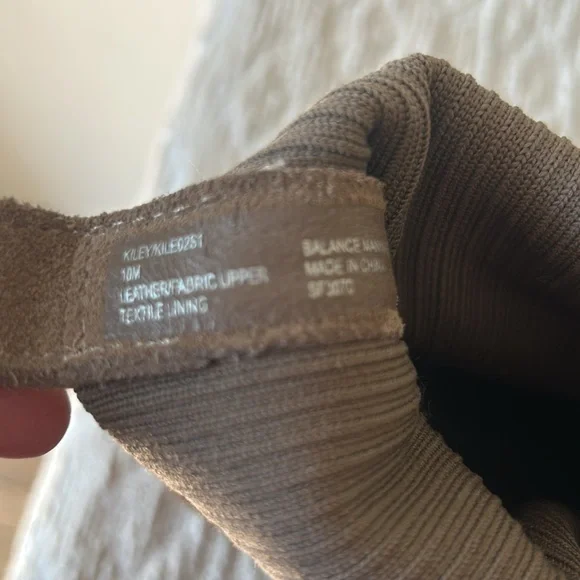 Steve Madden EUC Kiley Chelsea Suede Ankle Boots - Picture 11 of 14